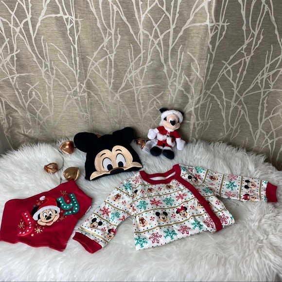 DISNEY DISNEYLAND MICKEY MINNIE MOUSE CHIP DALE CHRISTMAS XMAS SANTA BABY 9-12 - Picture 3 of 9